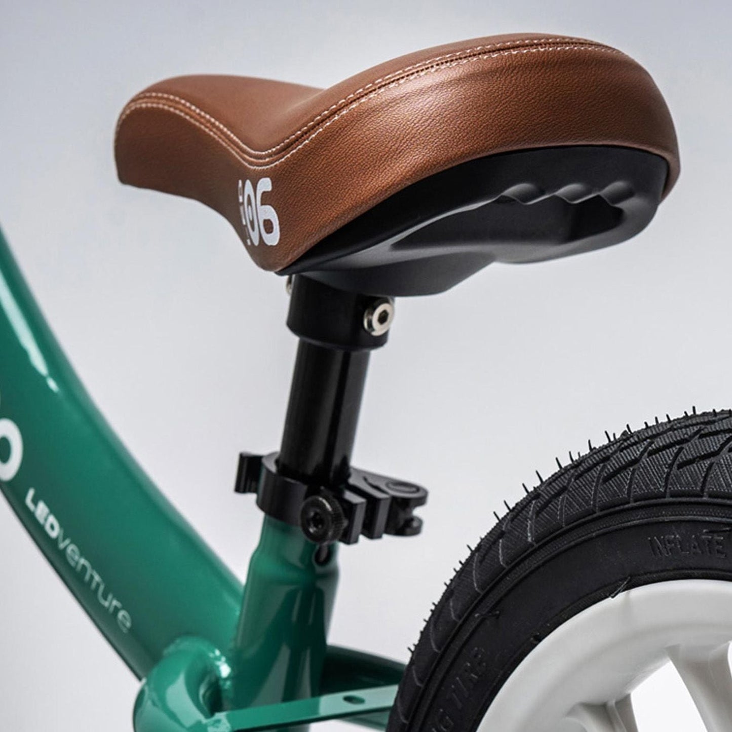 Cariboo Ledventure (Green-Brown)