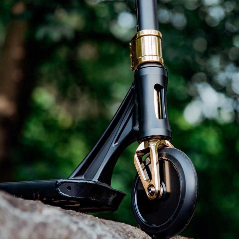 Movino Kraken (Nero/Neogold)